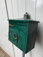 Brabantia groene Brievenbus op paal met 2 sleutels, Tuin en Terras, Brievenbussen, Ophalen, Zo goed als nieuw