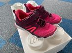 Newfeel gympen mt 31 alleen voor gym gebruikt, Ophalen, Zo goed als nieuw, Jongen of Meisje, Sportschoenen