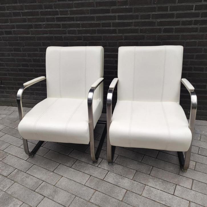 2 fauteuils met wit skai rvs frame, Huis en Inrichting, Fauteuils, Gebruikt, Kunststof, 50 tot 75 cm, 75 tot 100 cm, Ophalen