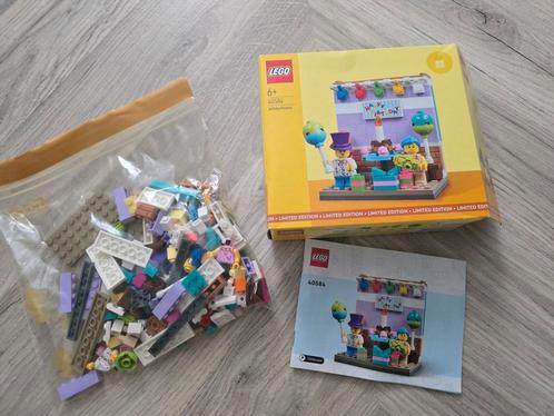 Lego set 40584 verjaardags diorama, Kinderen en Baby's, Speelgoed | Duplo en Lego, Zo goed als nieuw, Lego, Complete set, Ophalen of Verzenden