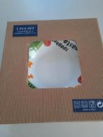 Nieuw 4 pasta borden + schaal, Huis en Inrichting, Keuken | Servies, Ophalen of Verzenden, Nieuw, Overige stijlen, Bord(en)