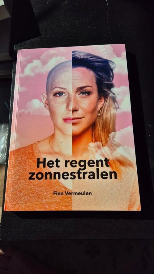 Fien Vermeulen - Het regent zonnestralen, Boeken, Overige Boeken, Zo goed als nieuw, Ophalen of Verzenden