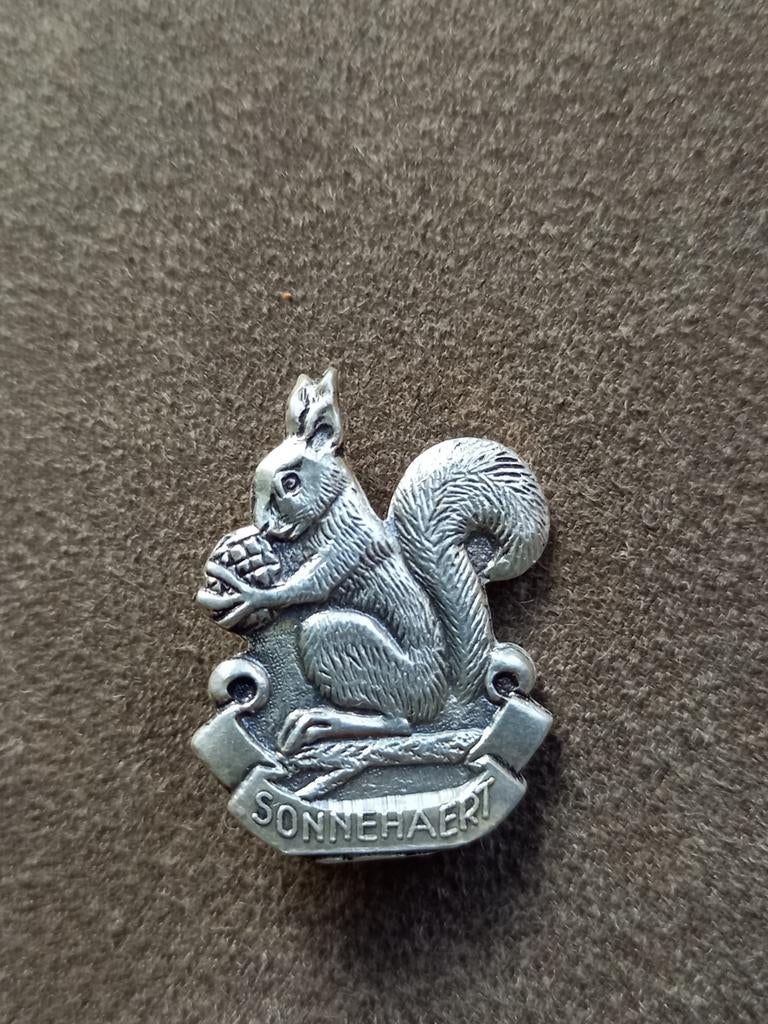 Speldje Sonnehaert - Eekhoorn, Ophalen of Verzenden, Gebruikt