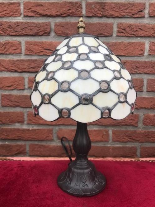 stijlvolle Tiffany-lamp, glas-in-lood handwerk, zgan, Huis en Inrichting, Lampen | Tafellampen, Zo goed als nieuw, Minder dan 50 cm