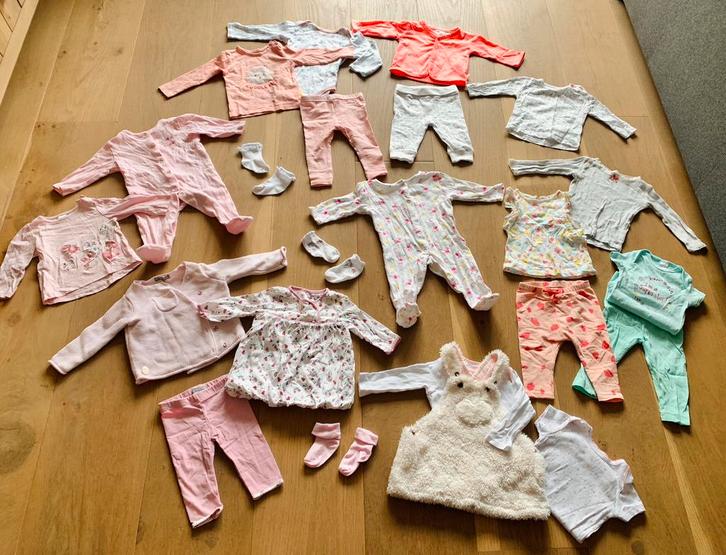 🌸 Baby kleding pakket meisjes veel setjes maat 68 🌸, Kinderen en Baby's, Babykleding | Maat 68, Gebruikt, Meisje, Setje, Ophalen of Verzenden
