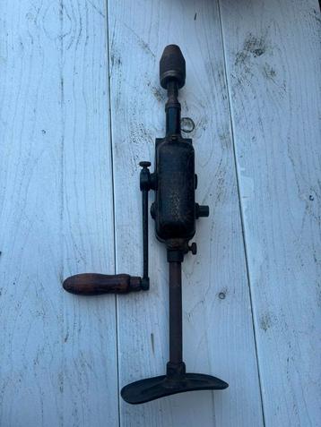 Vintage Peugeot Frères handboormachine – Chignolle beschikbaar voor biedingen