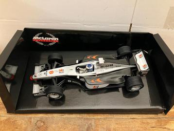 ✅ Mika Häkkinen 1:18 McLaren Mercedes MP4/13 World Champion  beschikbaar voor biedingen