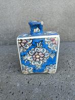 Antieke Perzische vierhoekige fles in Qajar-stijl., Antiek en Kunst, Antiek | Keramiek en Aardewerk, Ophalen of Verzenden