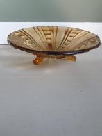 Vintage amber glazen schaal op voetjes, Schaal, Rond, Ophalen of Verzenden, Glas