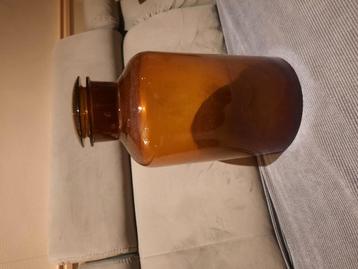 Apotheek pot groot beschikbaar voor biedingen