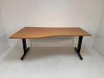 Partij gebruikte wingbureaus 180x100x80cm €135,- p/st, Niet ingevuld, Niet ingevuld, Niet ingevuld