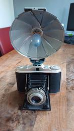Agfa Isolette balgcamera met flitser, Ophalen of Verzenden, 1940 tot 1960