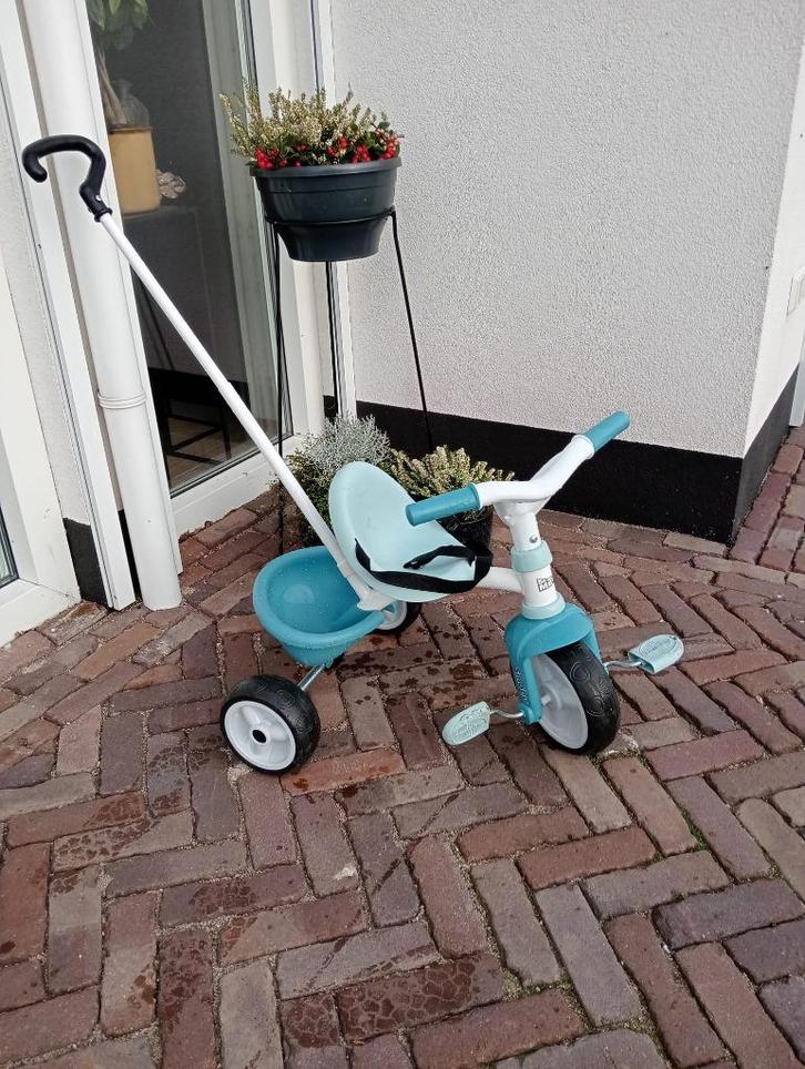 Smoby driewieler met duwstang, Fietsen en Brommers, Fietsen | Driewielers, Zo goed als nieuw, Duwstang, Ophalen