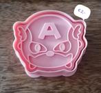 Avengers diverse 3d uitsteker, Hobby en Vrije tijd, Taarten en Cupcakes maken, Ophalen of Verzenden, Zo goed als nieuw, Taarten of Cupcakes