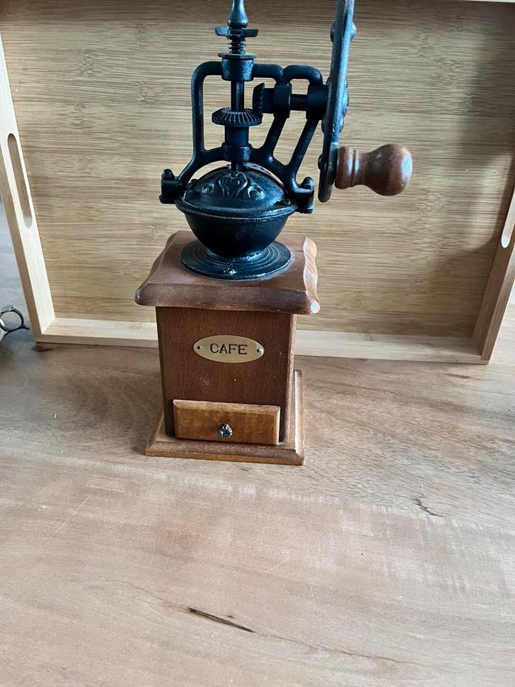 Koffiemolen, Antiek en Kunst, Antiek | Keukenbenodigdheden, Ophalen
