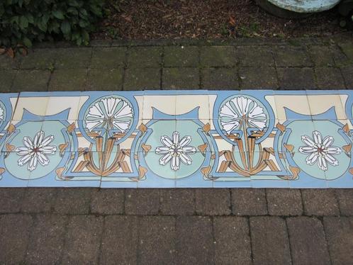 Unieke jugendstil geveltegels 48 cm hoog, vorstbestendig, Antiek en Kunst, Antiek | Wandborden en Tegels, Ophalen