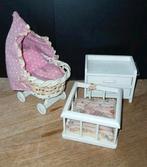 Poppenhuis Meubeltjes - Wieg, Bedje & Kastje, Verzamelen, Ophalen of Verzenden, Zo goed als nieuw