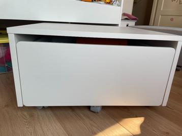 Slakt opbergbak met lade op wielen Ikea beschikbaar voor biedingen
