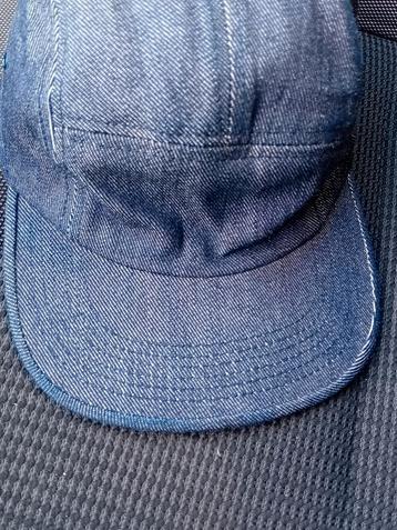 Orginele supreme cap. beschikbaar voor biedingen