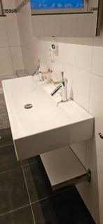 Wastafel met kranen - Stijlvol en compleet, Huis en Inrichting, Badkamer | Badkamermeubels, Ophalen, Gebruikt, 100 tot 150 cm