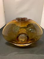 Retro design glas vaas amberkleurig V.S., Huis en Inrichting, Geel, Ophalen of Verzenden, Minder dan 50 cm, Glas