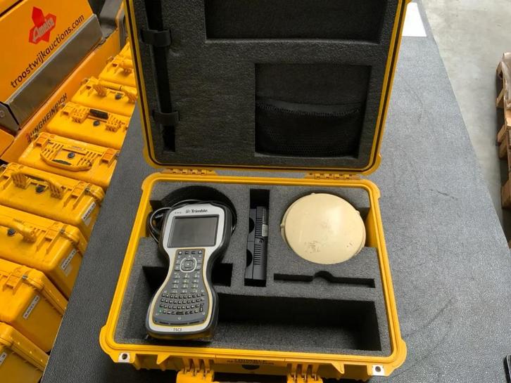 Trimble R6 + TSC3 Field Controller Data Collector, Doe-het-zelf en Verbouw, Meetapparatuur, Gebruikt, Ophalen