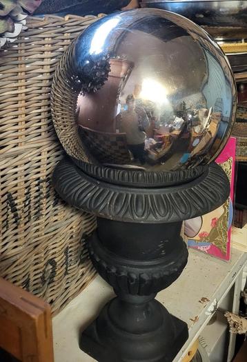 Grote Heksenbal Glas - 92cm Omtrek beschikbaar voor biedingen