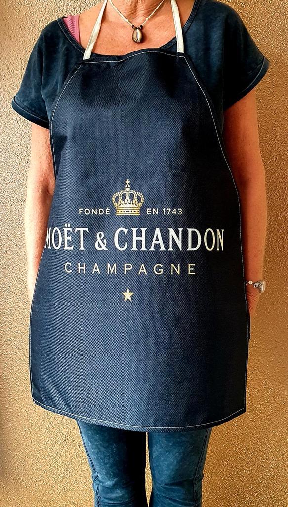 Moet&Chandon Linnen Kookschort One Size Adults., Verzamelen, Glas en Borrelglaasjes, Nieuw, Overige typen, Ophalen of Verzenden
