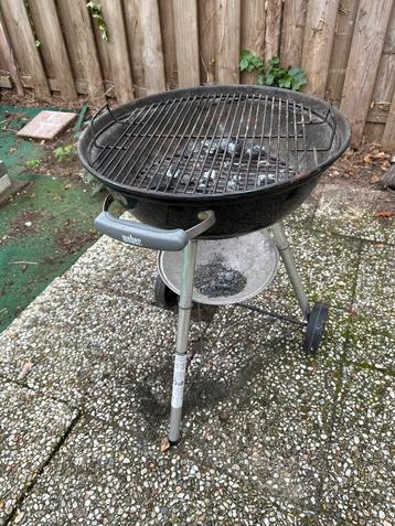 Weber BBQ compact met RVS rooster en hoes beschikbaar voor biedingen