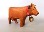 Black forest vintage beeld houten koe met bel, Antiek en Kunst, Verzenden