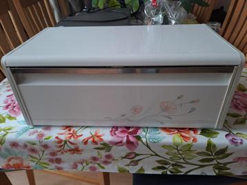 Vintage Broodtrommel met Bloemmotief beschikbaar voor biedingen