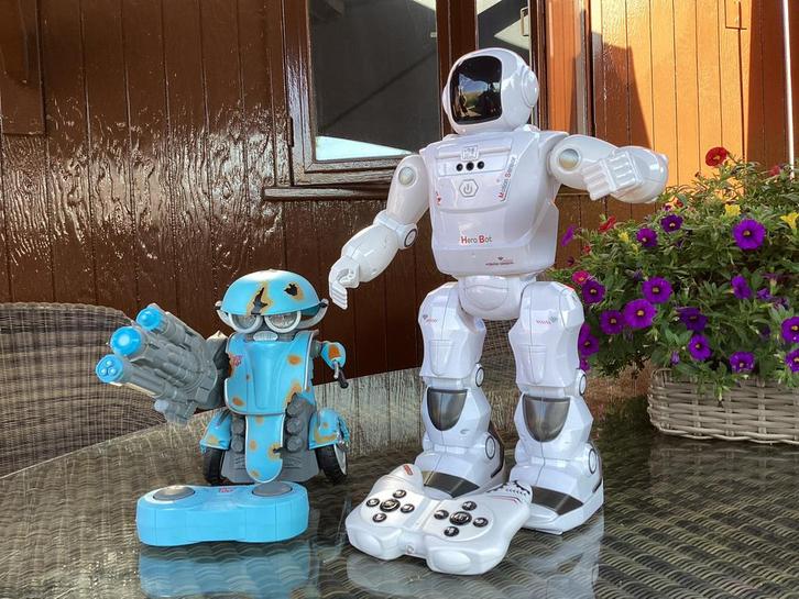 2 Robots met Afstandsbediening, Kinderen en Baby's, Speelgoed | Overig, Gebruikt, Jongen of Meisje, Ophalen