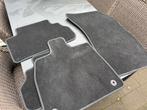 Audi Q5 velours vloermatten set (nieuwstaat), Auto diversen, Automatten, Ophalen of Verzenden, Zo goed als nieuw