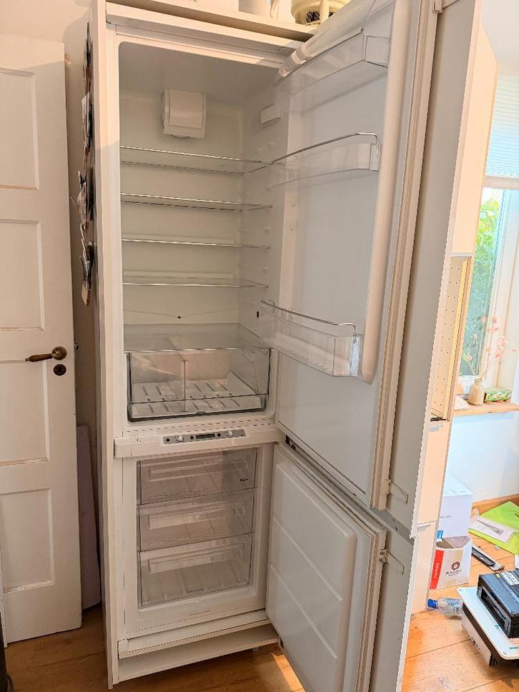 Inbouw koelvriescombinatie ikea Haftigt, Witgoed en Apparatuur, Koelkasten en IJskasten, Gebruikt, Met aparte vriezer, 200 liter of meer