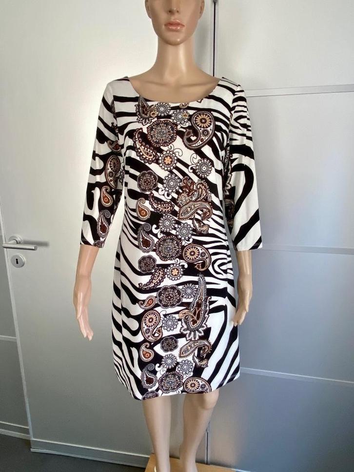 J429 K-Design maat S=36 jurk jurkje wit/zwart/bruin, Kleding | Dames, Jurken, Zo goed als nieuw, Maat 36 (S), Wit, Knielengte