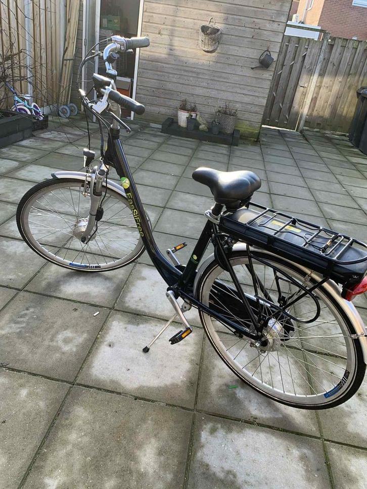 EassiFree E-bike defect, incl. 3 accu's en oplader, Fietsen en Brommers, Elektrische fietsen, Gebruikt, Overige merken, 51 tot 55 cm