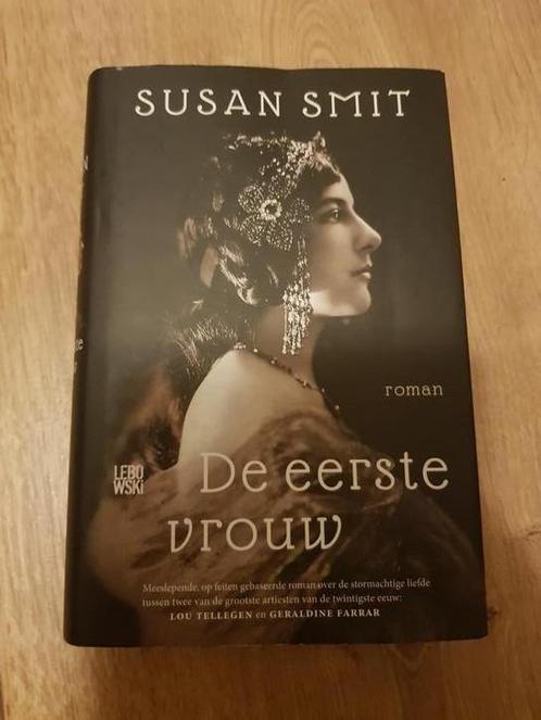 Susan Smit - De eerste vrouw, Boeken, Historische romans, Zo goed als nieuw, Ophalen of Verzenden