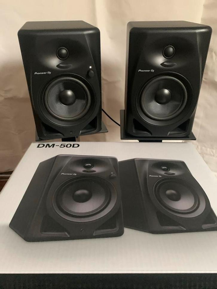 Pioneer DJ DM-50D bt Actieve Monitor Speakers - Nieuwstaat, Audio, Tv en Foto, Luidsprekers, Zo goed als nieuw, Front, Rear of Stereo speakers