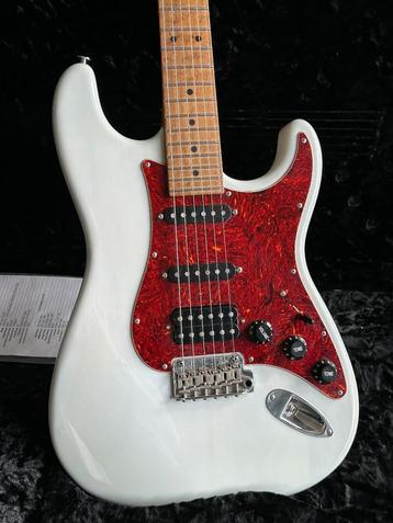 Suhr Classic S Paulownia HSS Trans Sonic Blue Limited Ed. beschikbaar voor biedingen