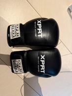 Kickboks handschoenen en scheenberschemers, Sport en Fitness, Vechtsporten en Zelfverdediging, Ophalen of Verzenden, Zo goed als nieuw