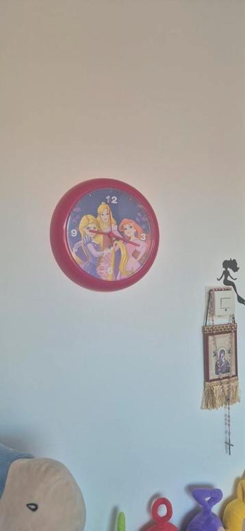 Disney klok in prima staat te koop beschikbaar voor biedingen