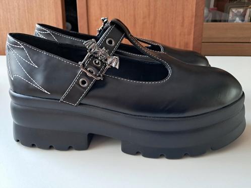 Super leuke zwarte GOTHIC bandjes schoenen Maat 41 NIEUW!!!, Kleding | Dames, Schoenen, Nieuw, Zwart, Ophalen of Verzenden