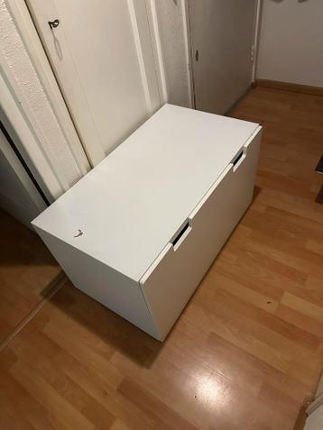 Speelgoedkist Wit (2x) Ikea 90x52x48 cm en Commode