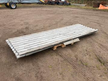 Dakplaten/golfplaten beschikbaar voor biedingen