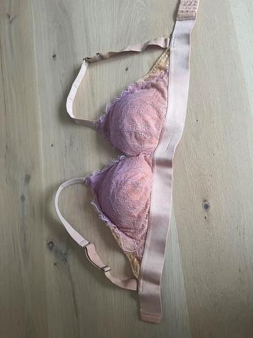 Mooie BH met kant Love Stories 70E/F beschikbaar voor biedingen