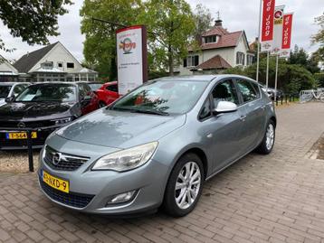 Opel ASTRA 1.6 EDITION / AIRCO / CRUISE CTR. / TREKHAAK / 17 beschikbaar voor biedingen