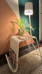 IKEA PS 2014 bijzettafel met lamp, Huis en Inrichting, Lampen | Vloerlampen, Ophalen of Verzenden, Zo goed als nieuw, Metaal, Minder dan 100 cm
