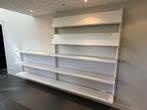 Big wandkast met witte legborden, Ophalen, Gebruikt