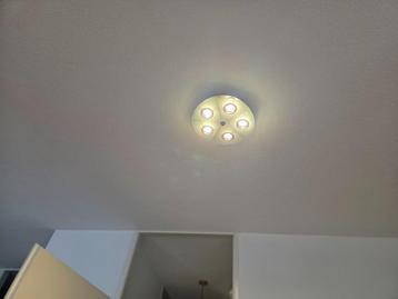 Plafondlamp met 5 spotjes beschikbaar voor biedingen