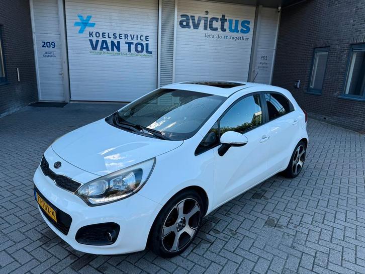 Kia Rio 1.2 CVVT | Super Pack | NAP | Schuifdak | Keyless, Auto's, Kia, Particulier, ABS, Airbags, Airconditioning, Alarm, Bluetooth
